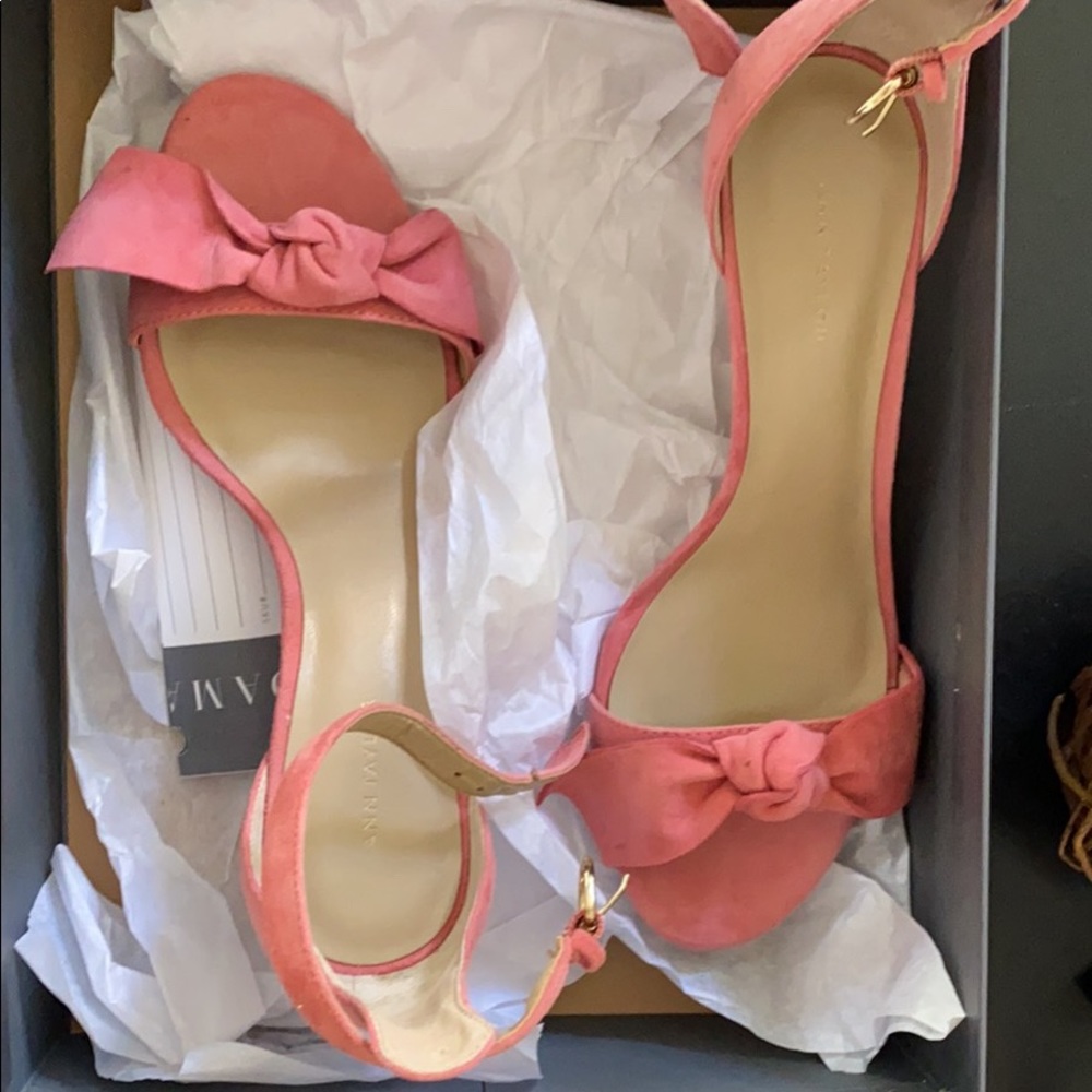 Ann Taylor Pink Bow Sandal Heels